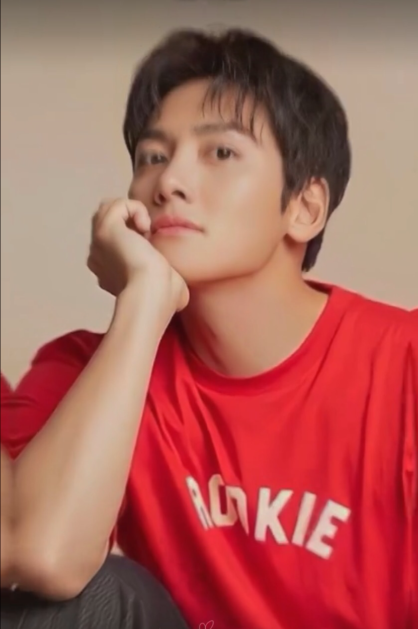 Foto terbaru dari Ji Changwook