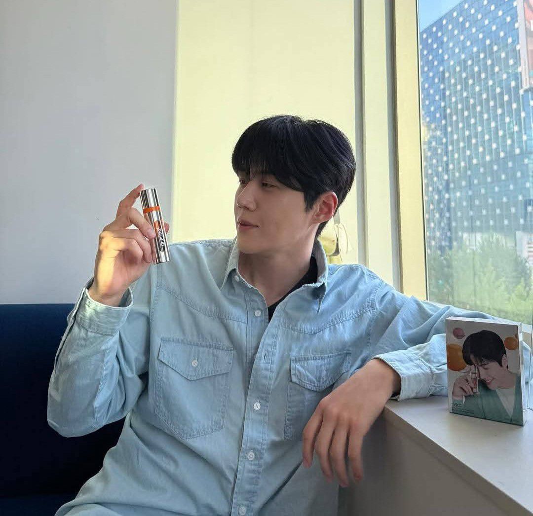 Recent activity shot of Kim Seonho