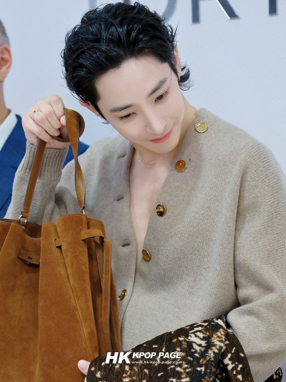 Behind-the-scenes cut of Lee Soohyuk