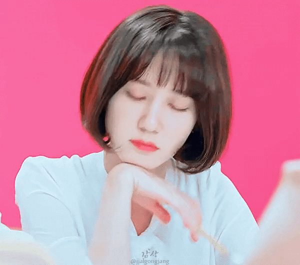 A moment captured by a fan of Park Eunbin