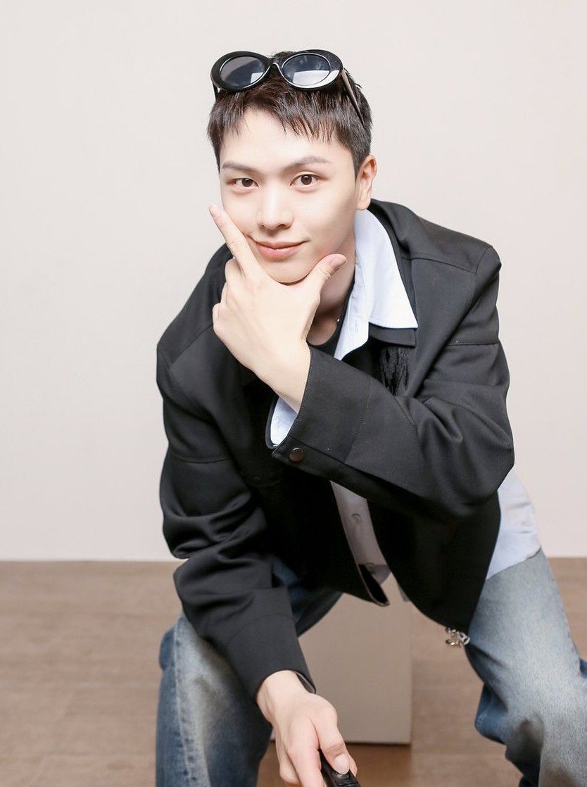 육성재 최근 활동샷
