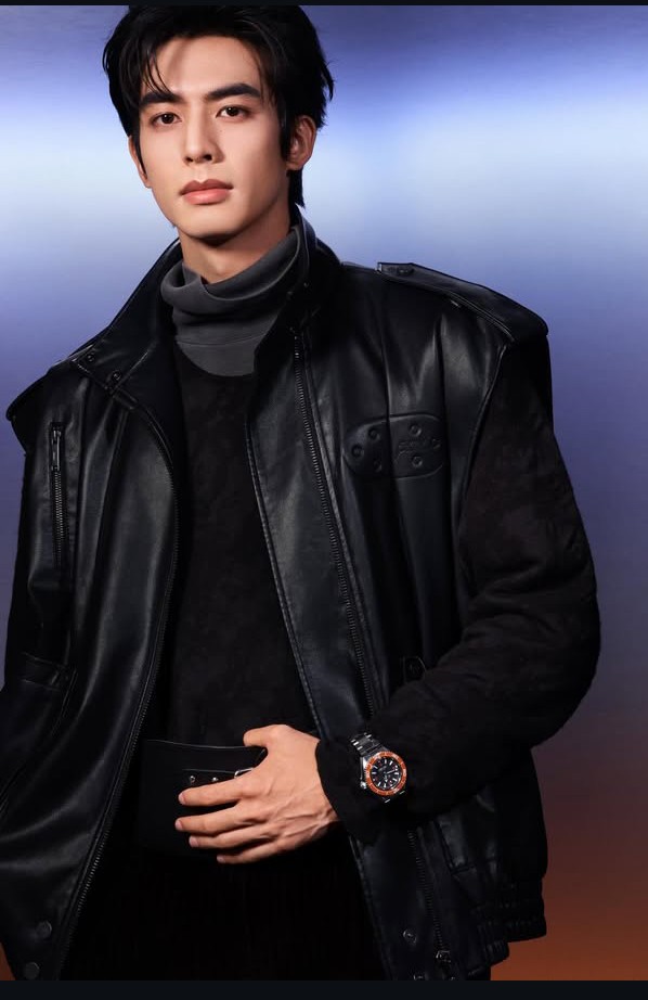 Recent activity shot of Song WeiLong