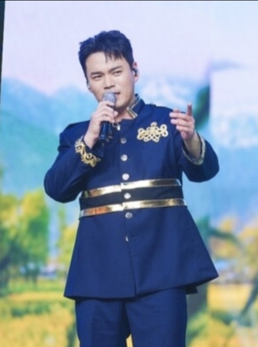 Behind-the-scenes cut of Lee Jung
