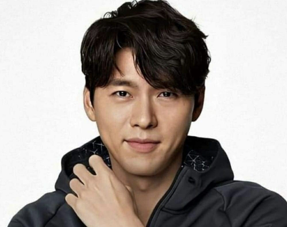 Behind-the-scenes cut of Hyun Bin