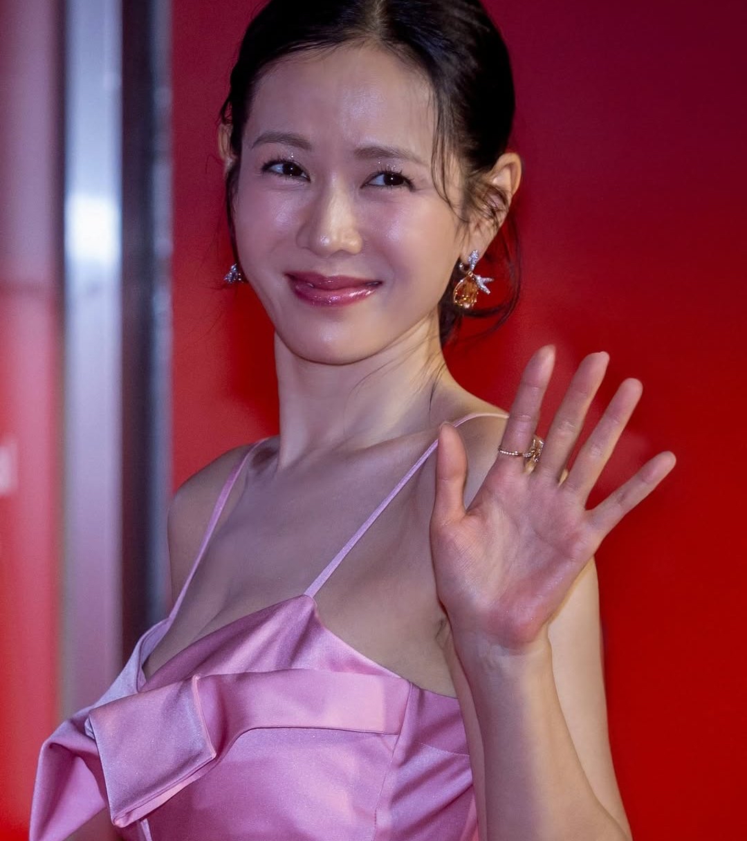 孙艺珍的近期活动照