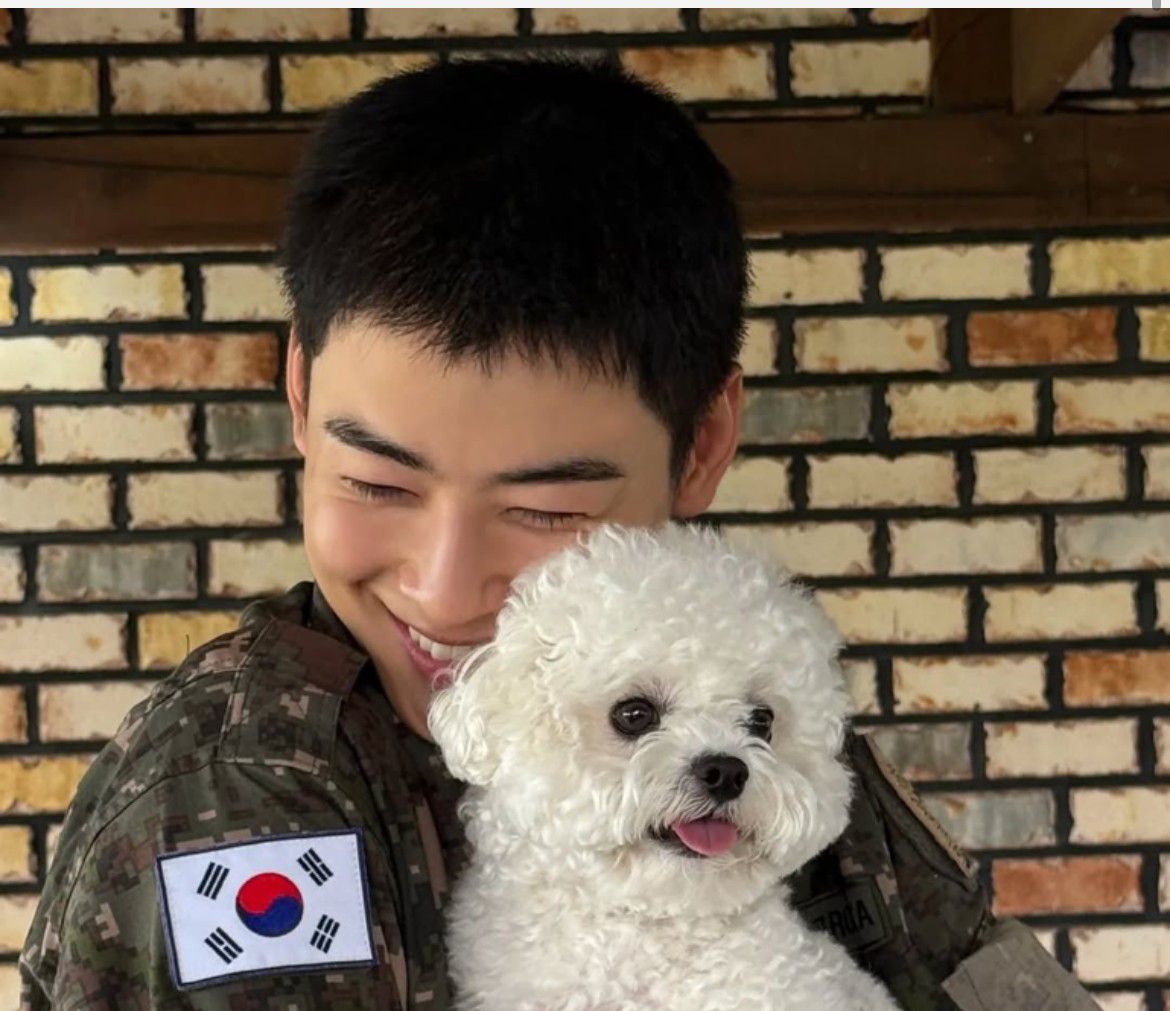 Foto kegiatan terbaru dari Cha Eunwoo
