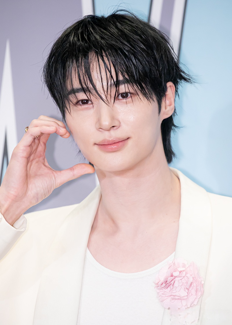 Latest photo of Byeon Wooseok
