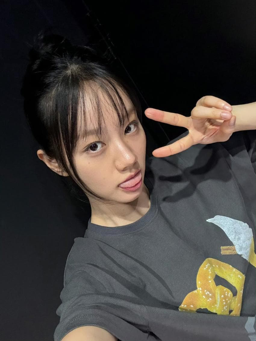 Behind-the-scenes cut of Hyeri