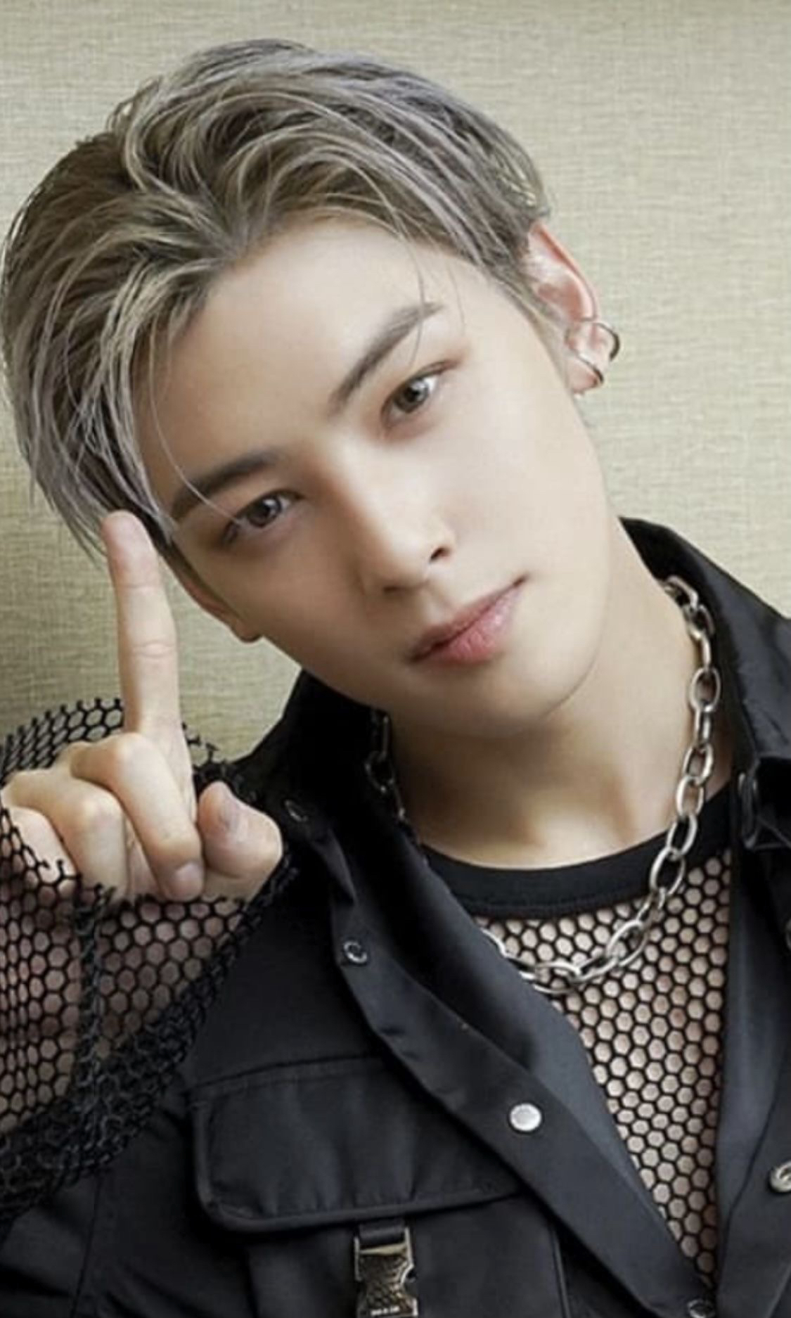 Recent activity shot of Cha Eunwoo