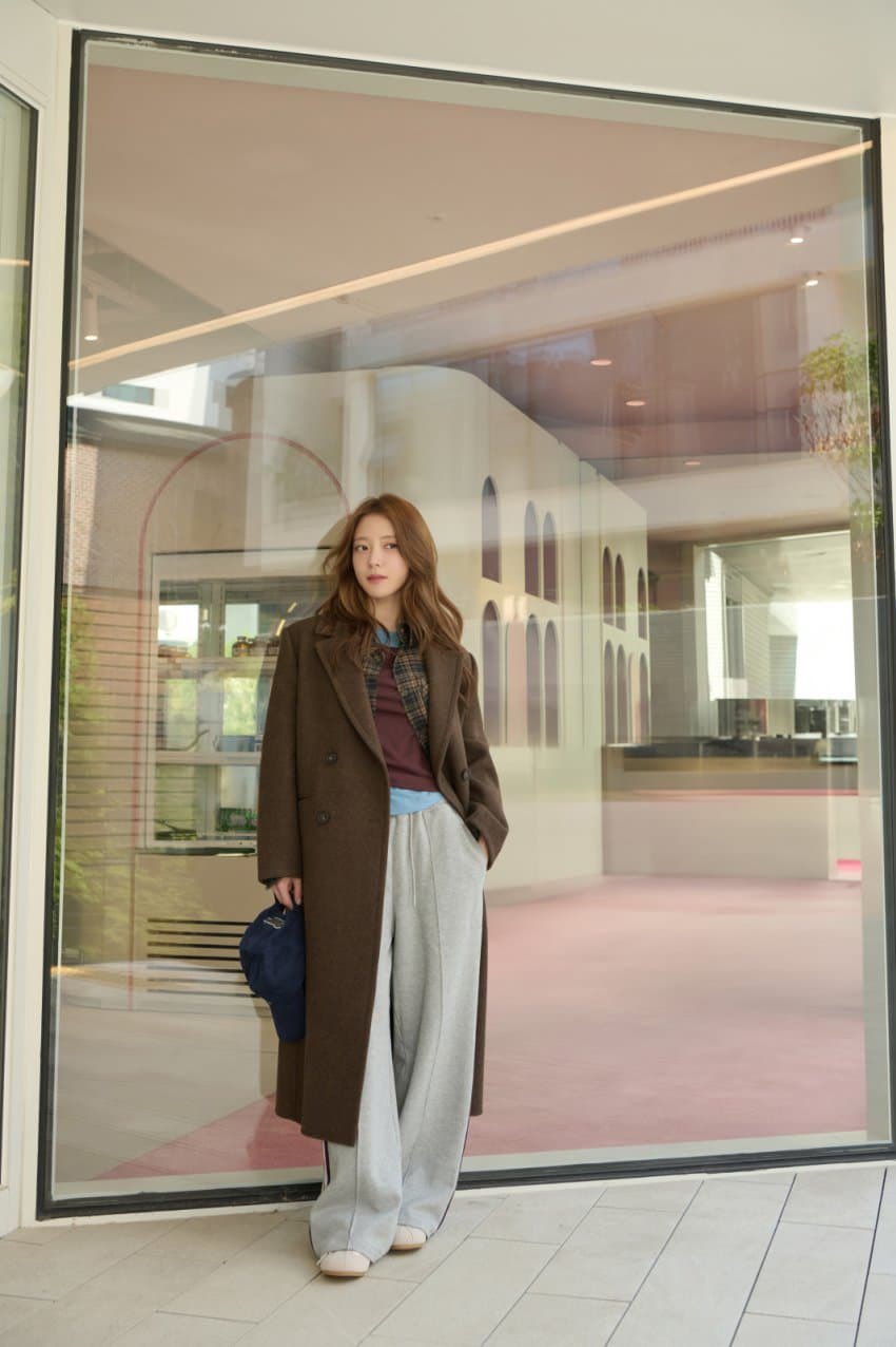 A moment captured by a fan of Lee Seyoung
