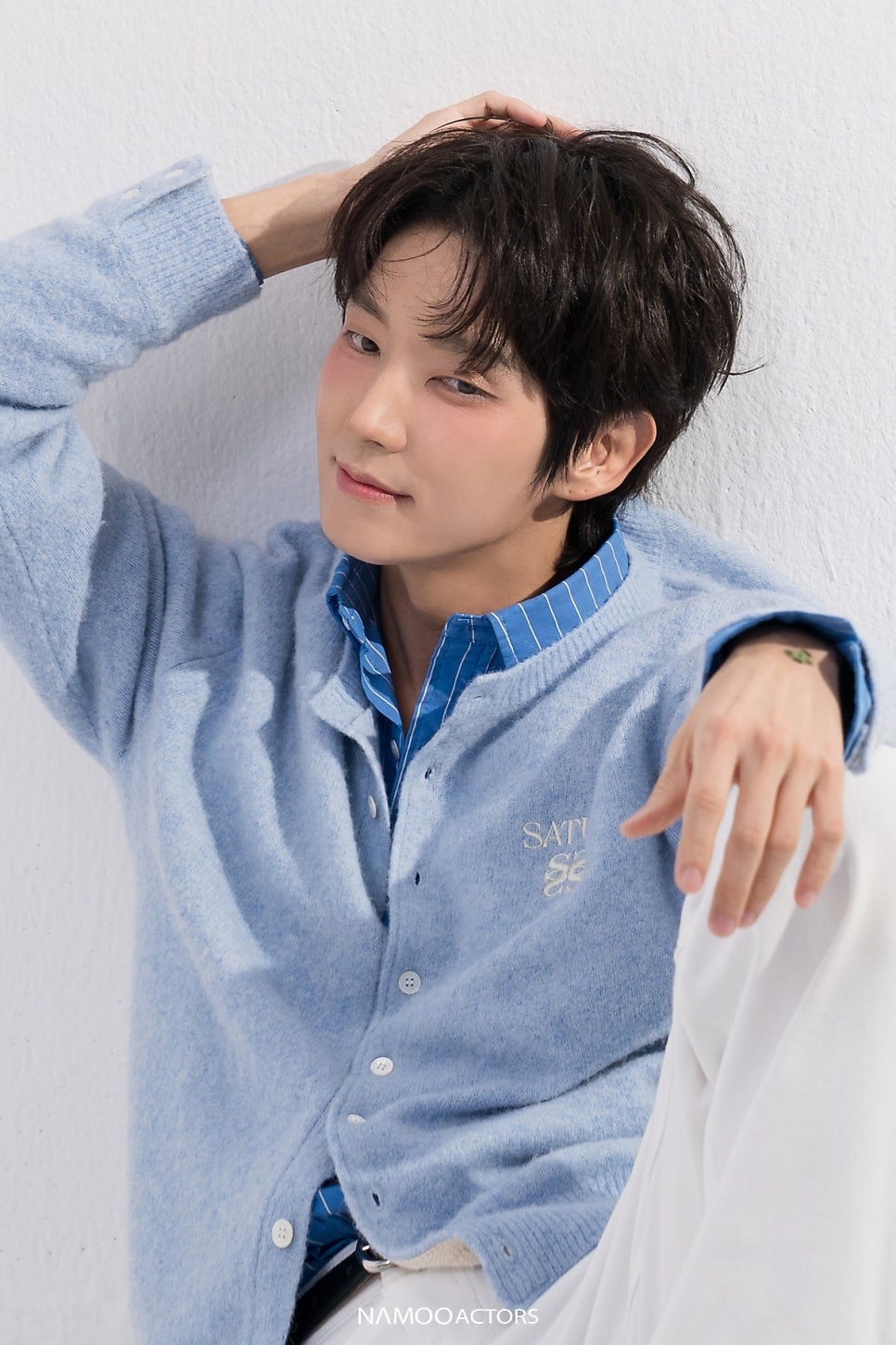 Behind-the-scenes cut of Lee Joongi