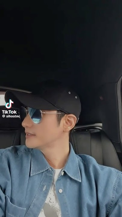 A moment captured by a fan of Park Sihoo