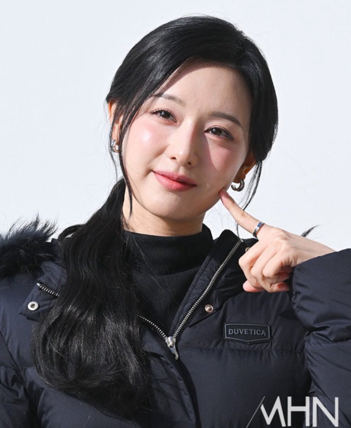 Recent activity shot of Kim Jiwon