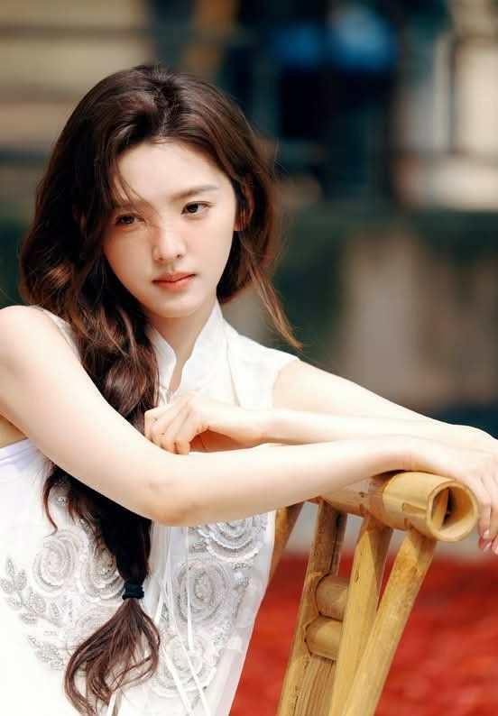 Recent activity shot of Zhang Ruonan