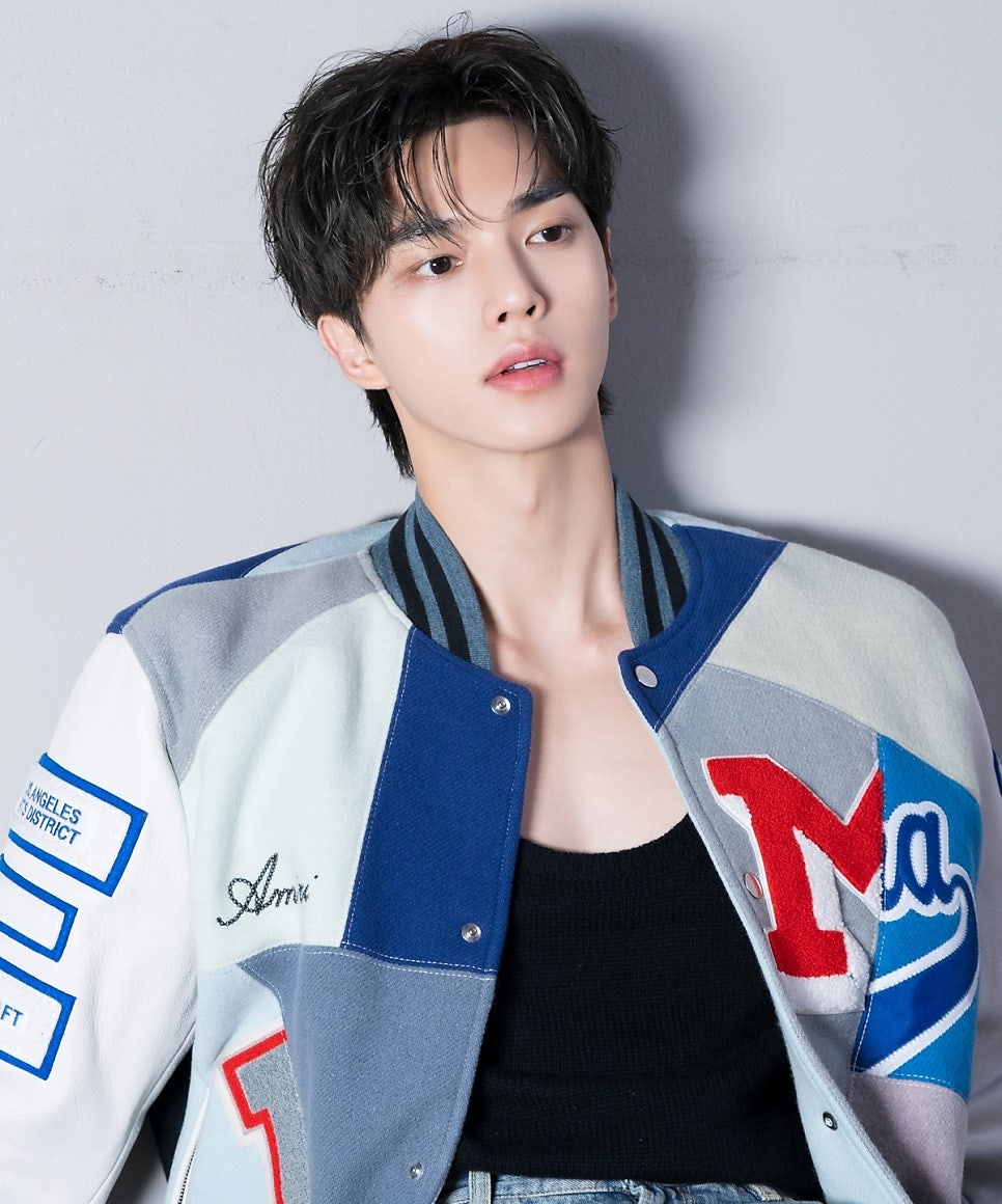 Behind-the-scenes cut of Song Kang