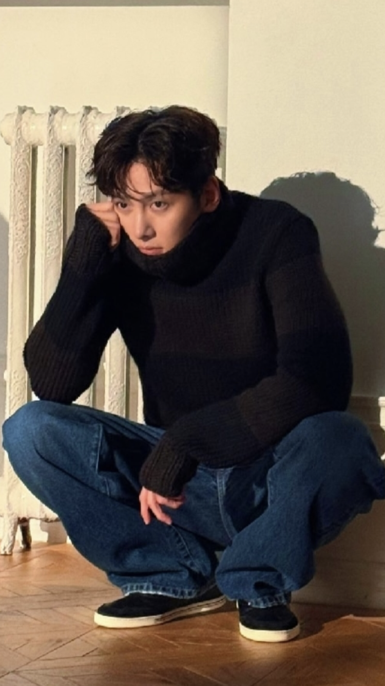 Special wallpaper made by Ji Changwook's fans
