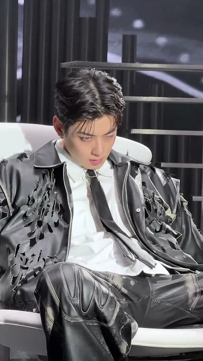 Momen yang diabadikan oleh penggemar Cha Eunwoo