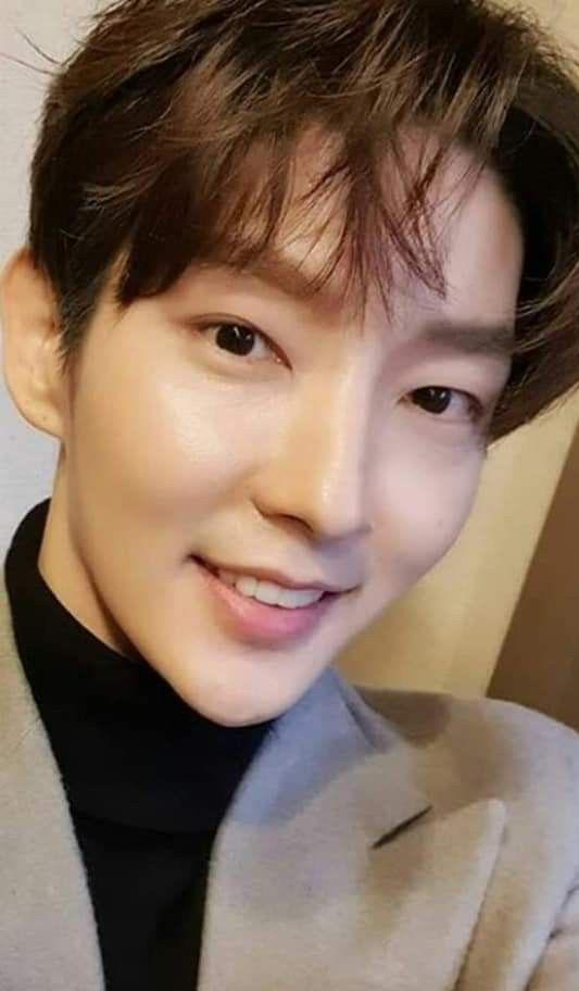 Behind-the-scenes cut of Lee Joongi