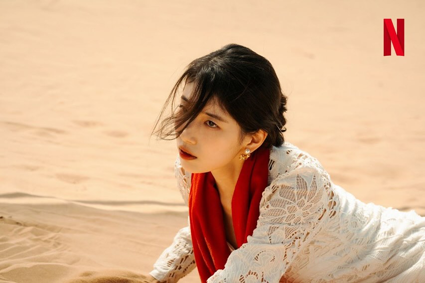 Behind-the-scenes cut of Bae Suzy