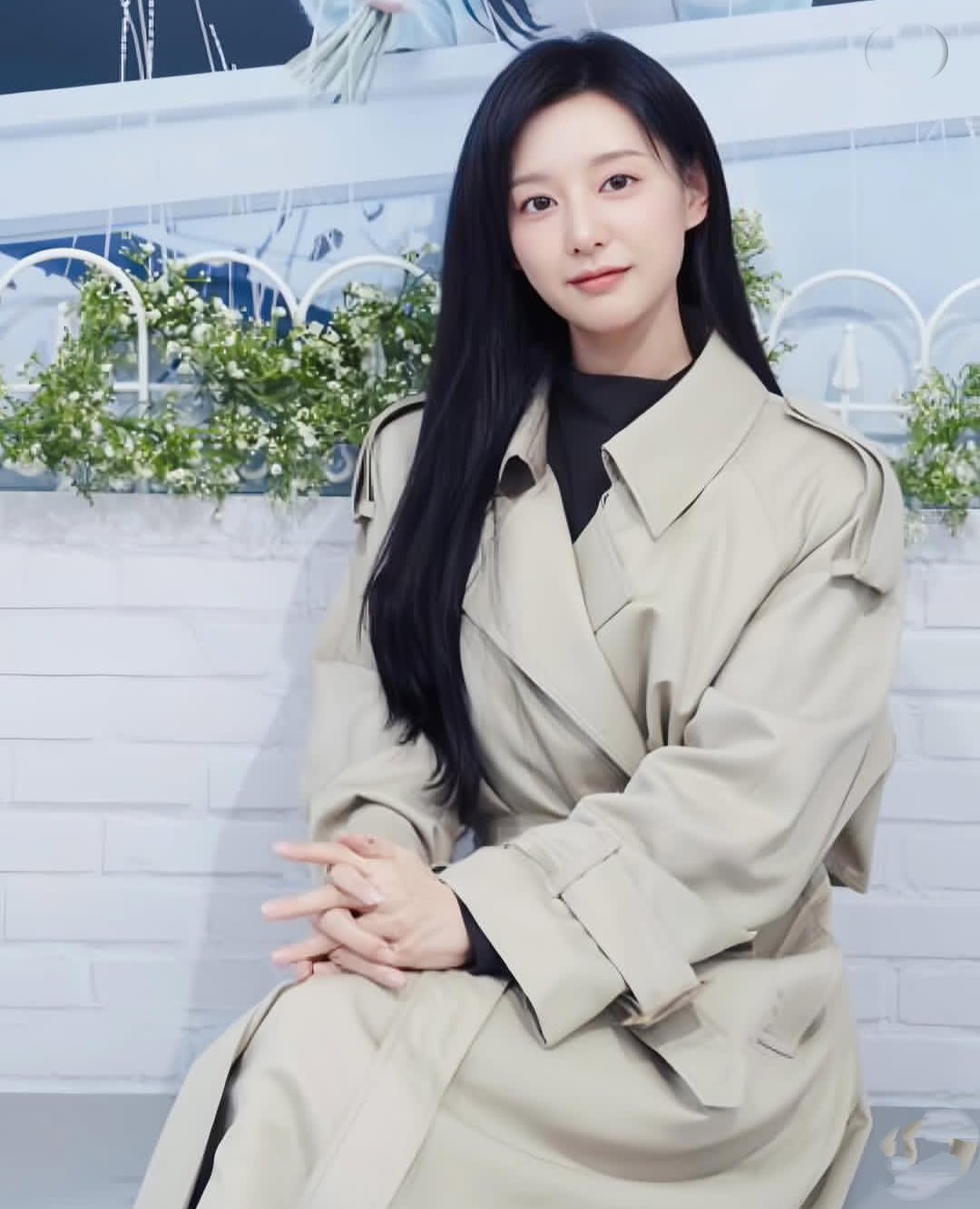 Behind-the-scenes cut of Kim Jiwon
