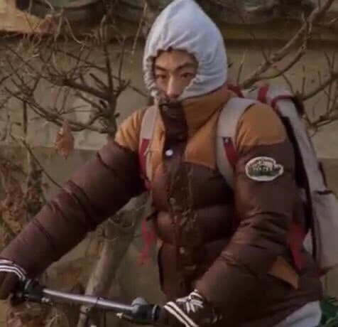 Behind-the-scenes cut of Koo Kyohwan