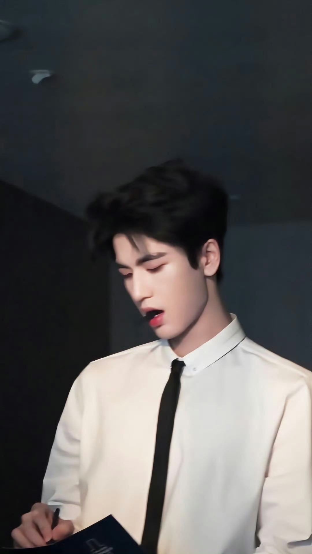 A moment captured by a fan of Zhang Linghe