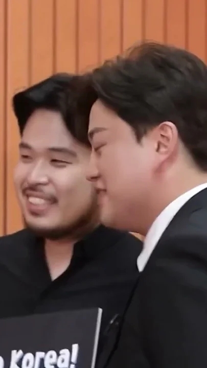 Momen yang diabadikan oleh penggemar Kim Hojoong