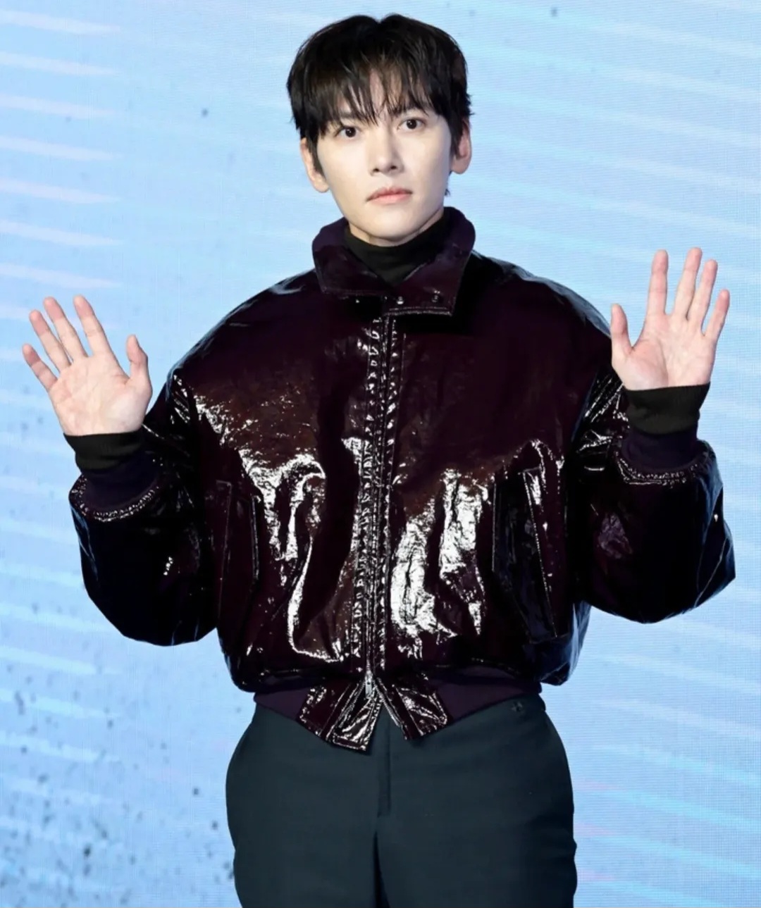 粉丝拍下的池昌旭瞬间