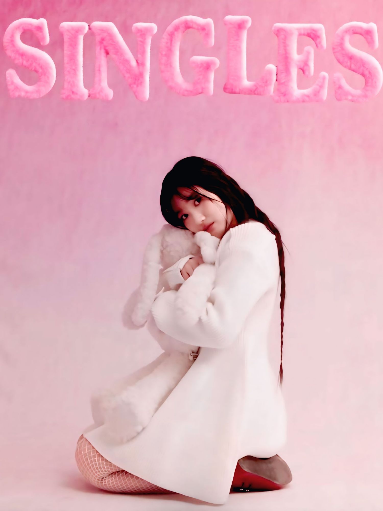 Behind-the-scenes cut of Kim Hyeyoon