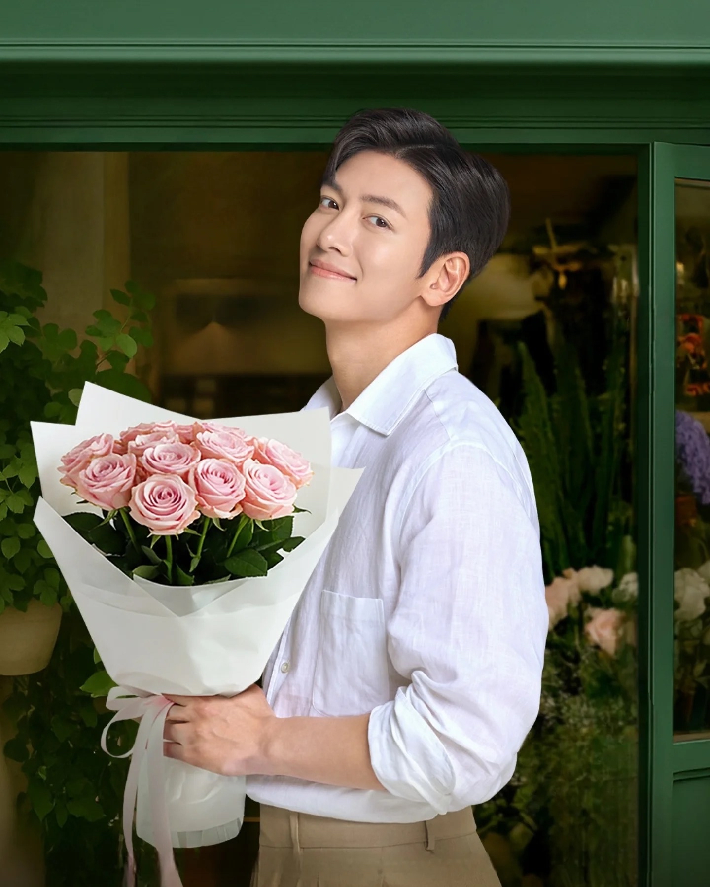 Behind-the-scenes cut of Ji Changwook