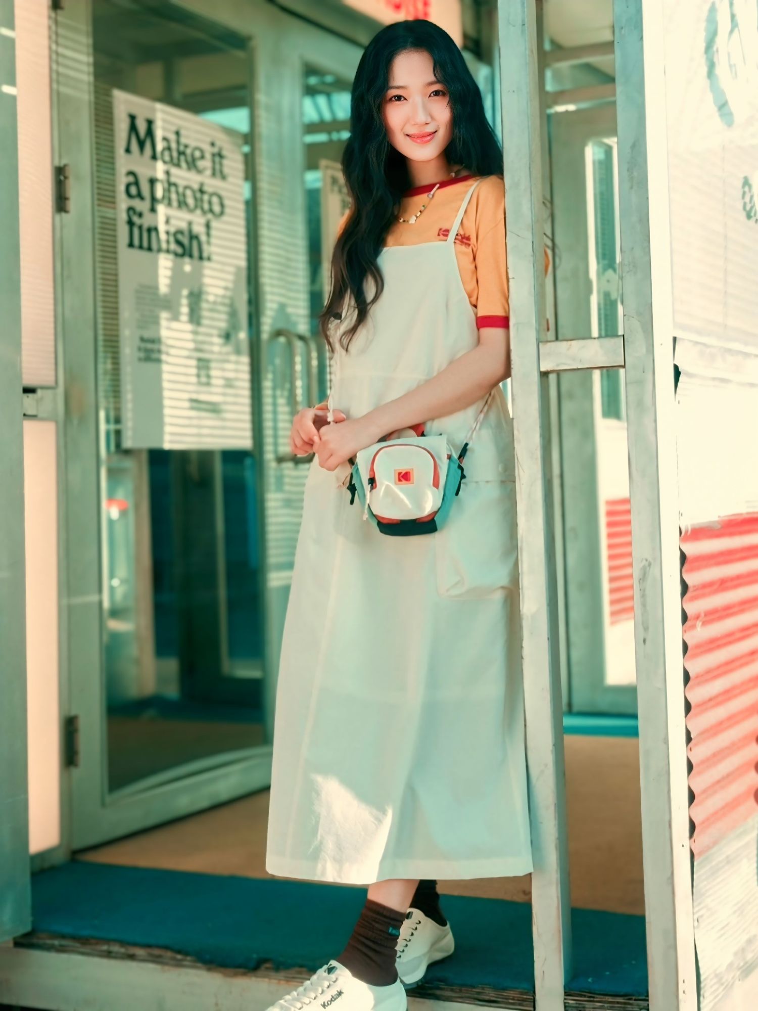 Behind-the-scenes cut of Kim Hyeyoon