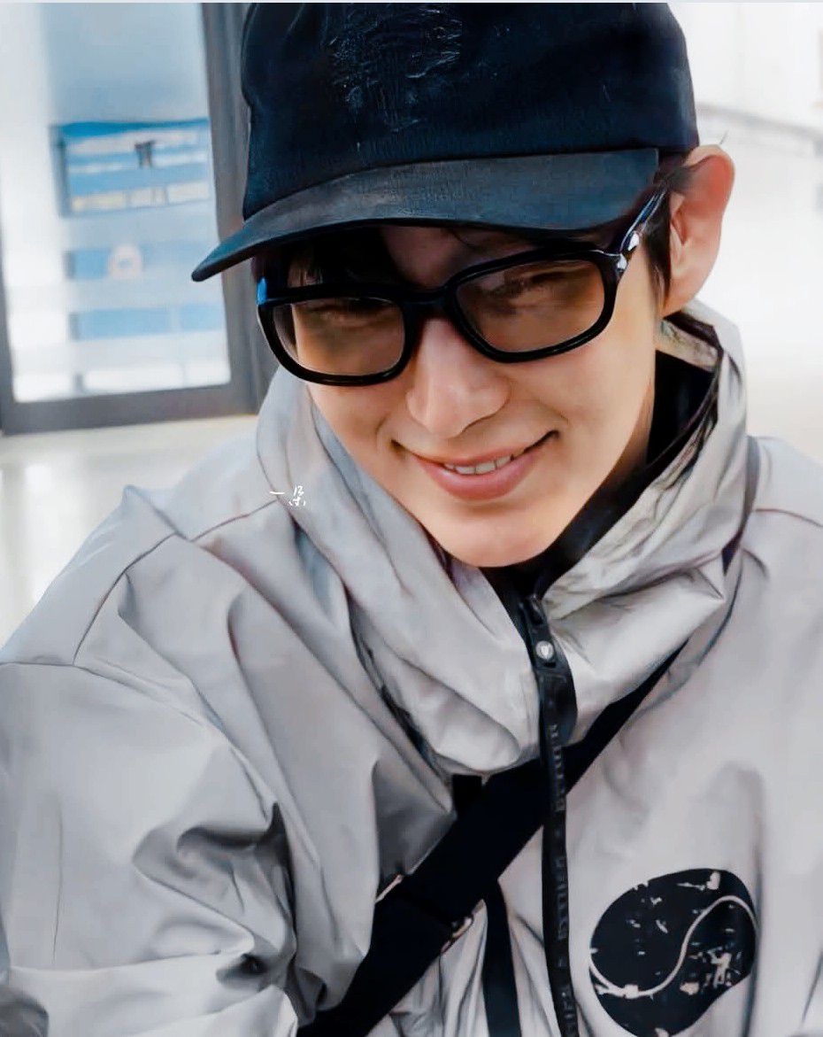 Latest photo of Lee Joongi