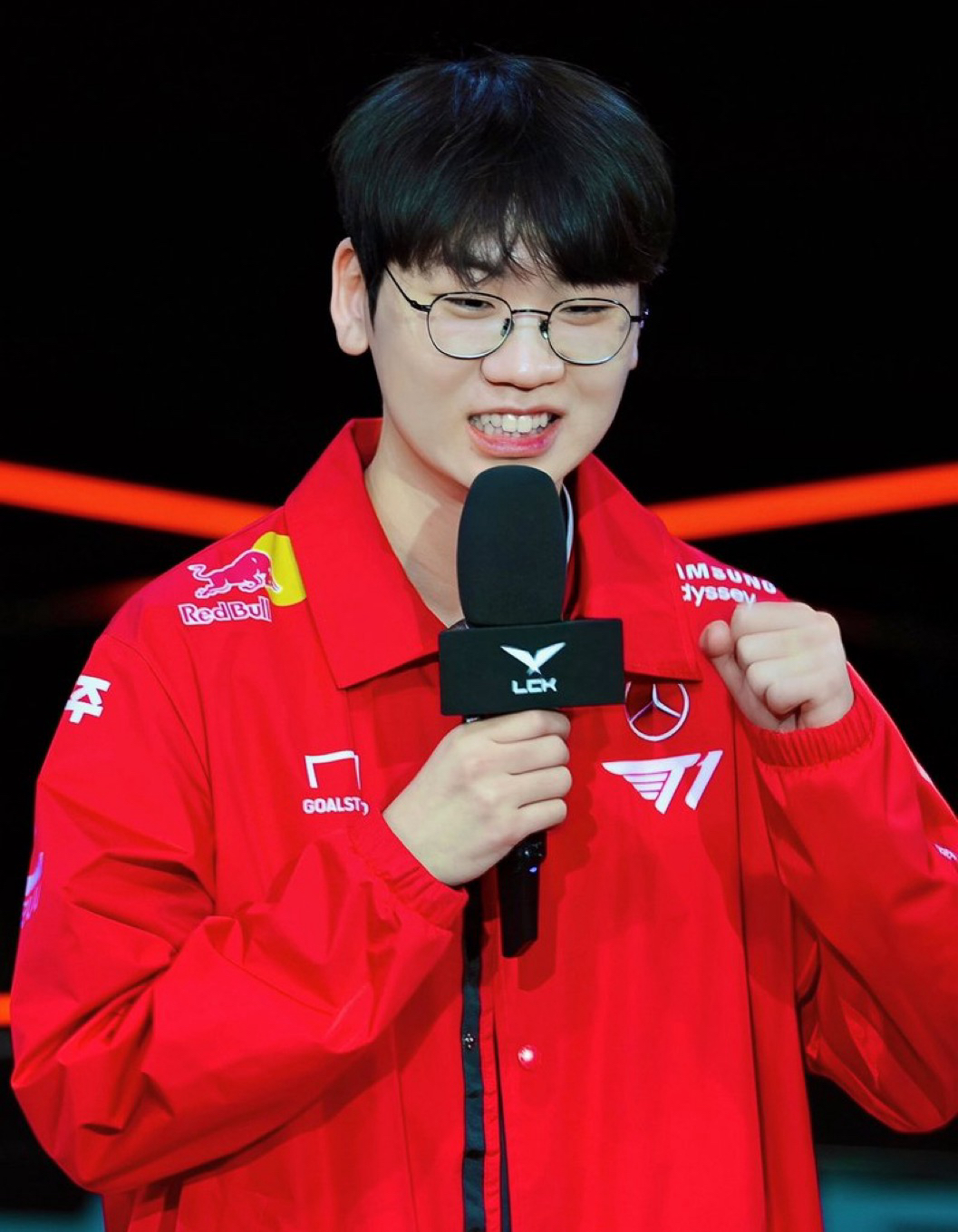 Behind-the-scenes cut of Doran