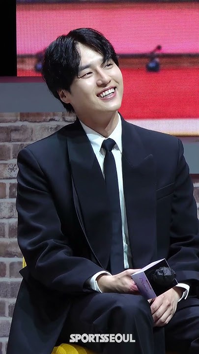 A moment captured by a fan of Yang Sejong