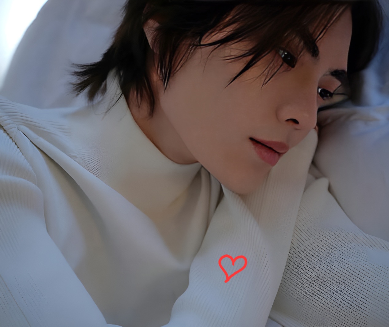 Behind-the-scenes cut of Bi Wenjun