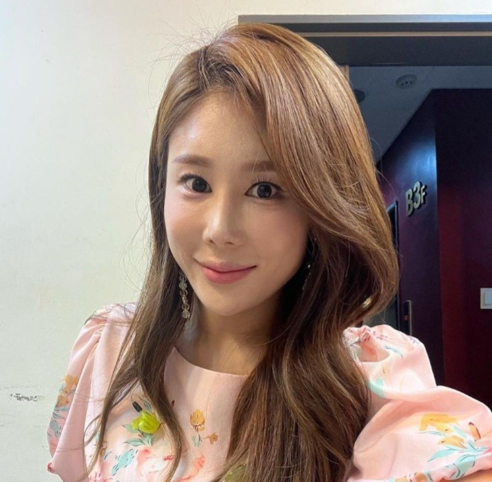 A moment captured by a fan of Kim Soyou