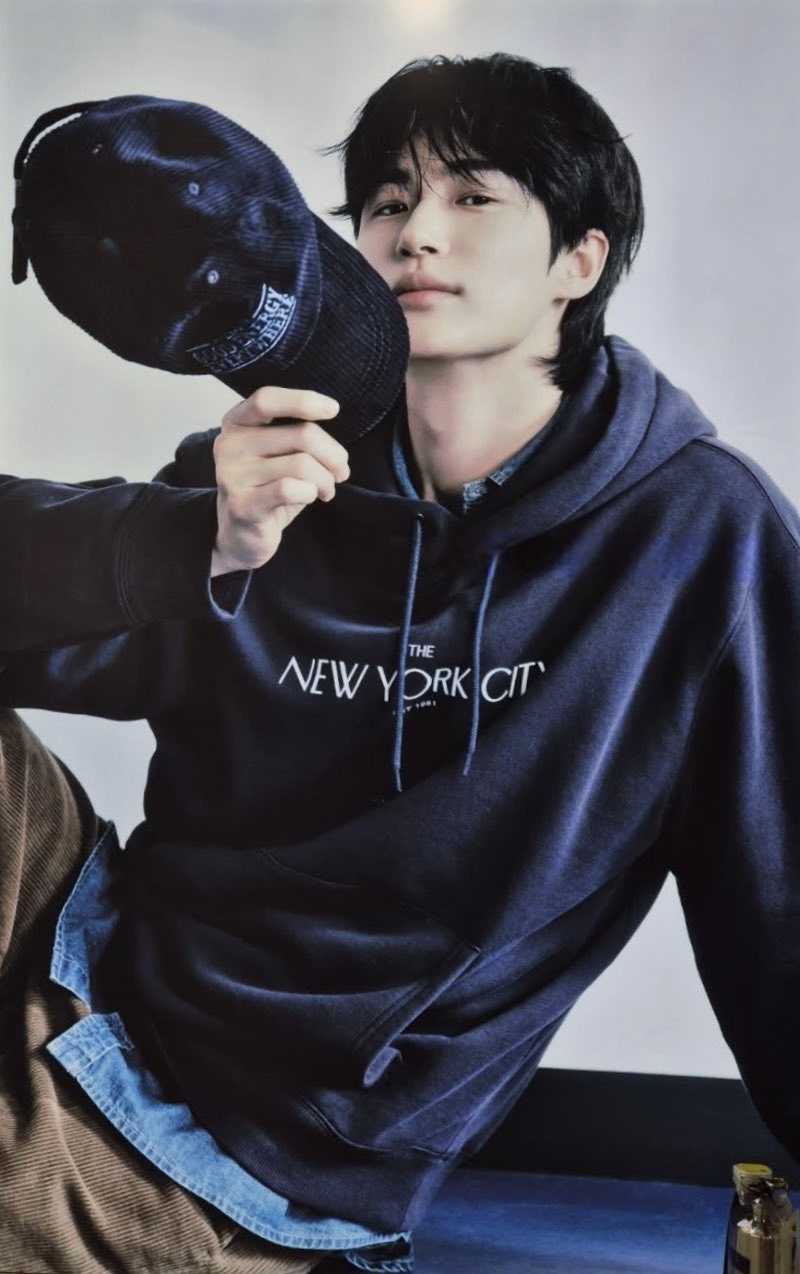 A moment captured by a fan of Byeon Wooseok