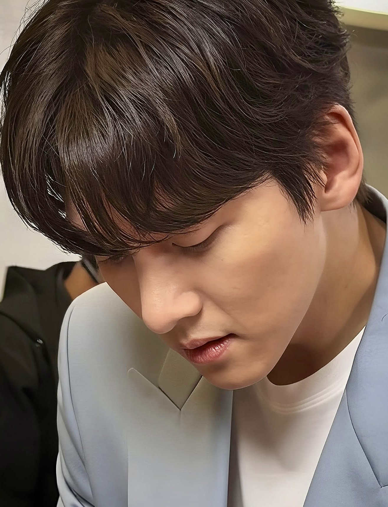 チ・チャンウクのビハインドカット