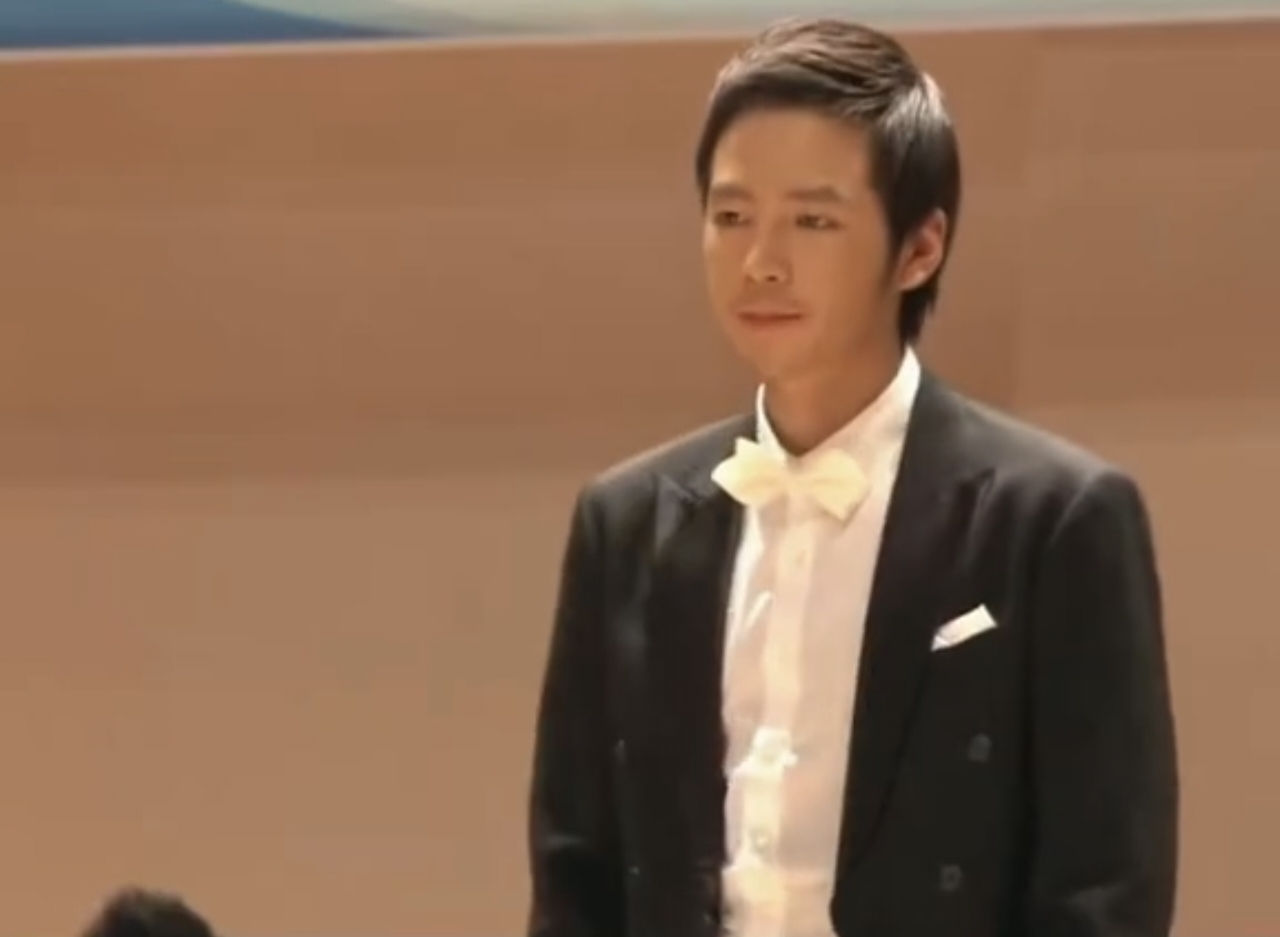 Recent activity shot of Jang Geunsuk
