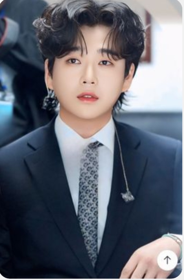 Recent activity shot of Hwang Youngwoong
