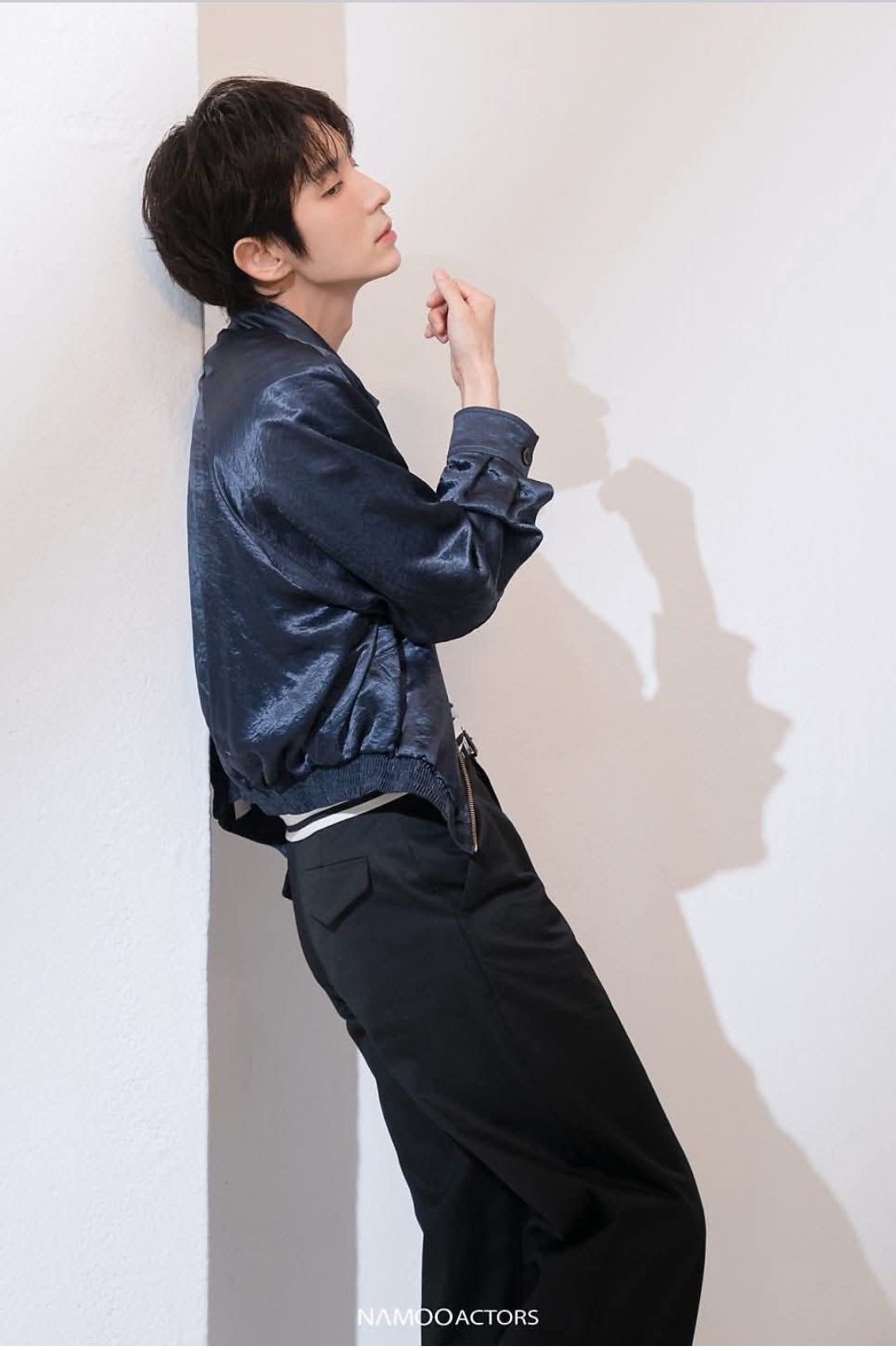 Behind-the-scenes cut of Lee Joongi
