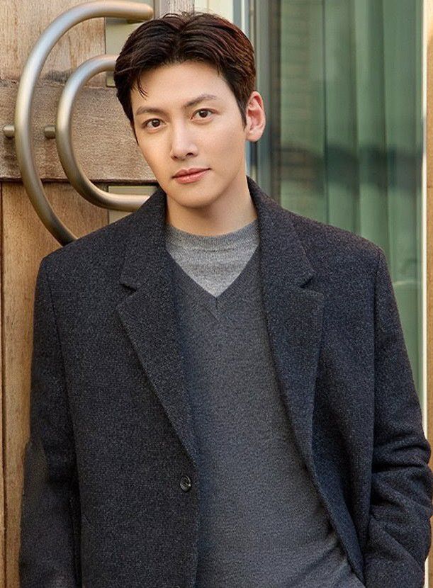 Behind-the-scenes cut of Ji Changwook