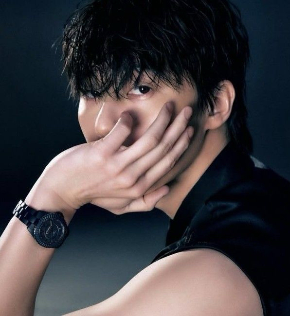 Latest photo of Park Seojoon
