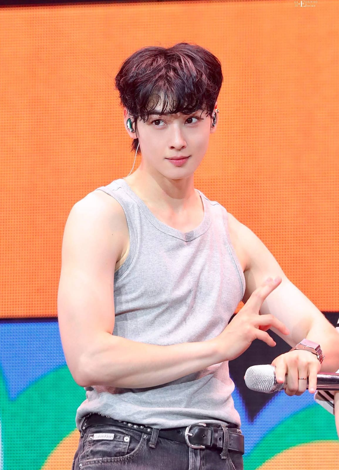 Recent activity shot of Cha Eunwoo