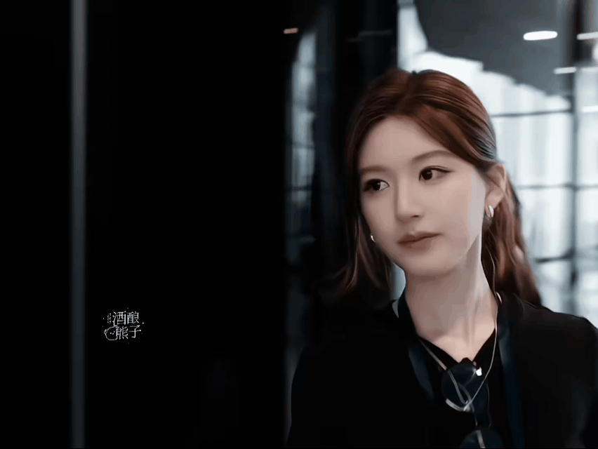 Behind-the-scenes cut of Zhao Lusi
