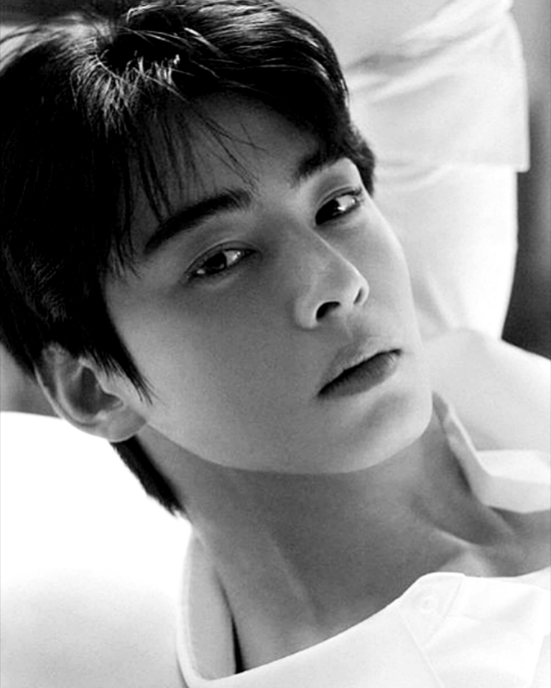 A moment captured by a fan of Cha Eunwoo