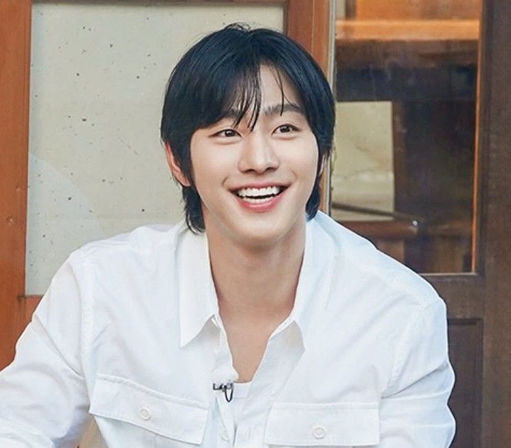 Latest photo of Ahn Hyoseop