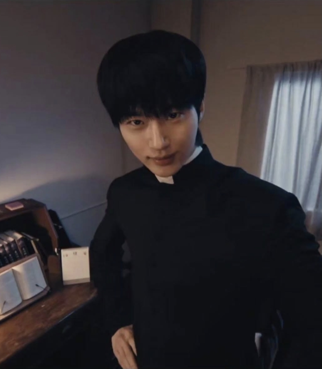 邊佑錫的最新照片