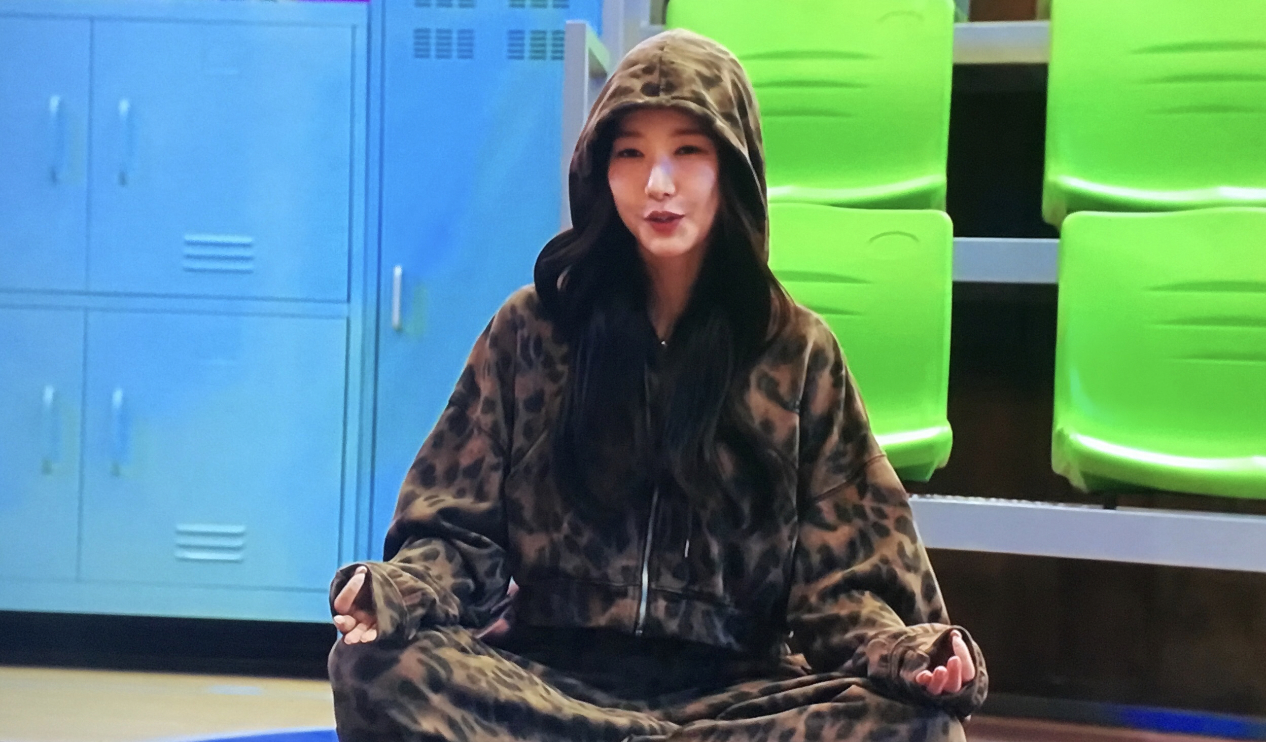 A moment captured by a fan of Park Minyoung