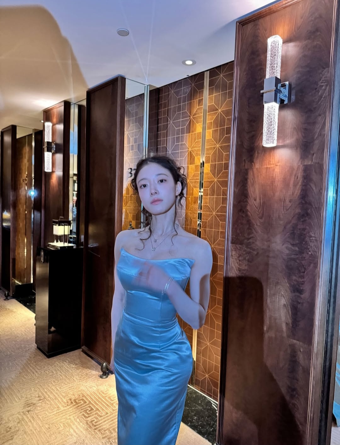 A moment captured by a fan of Lee Seyoung